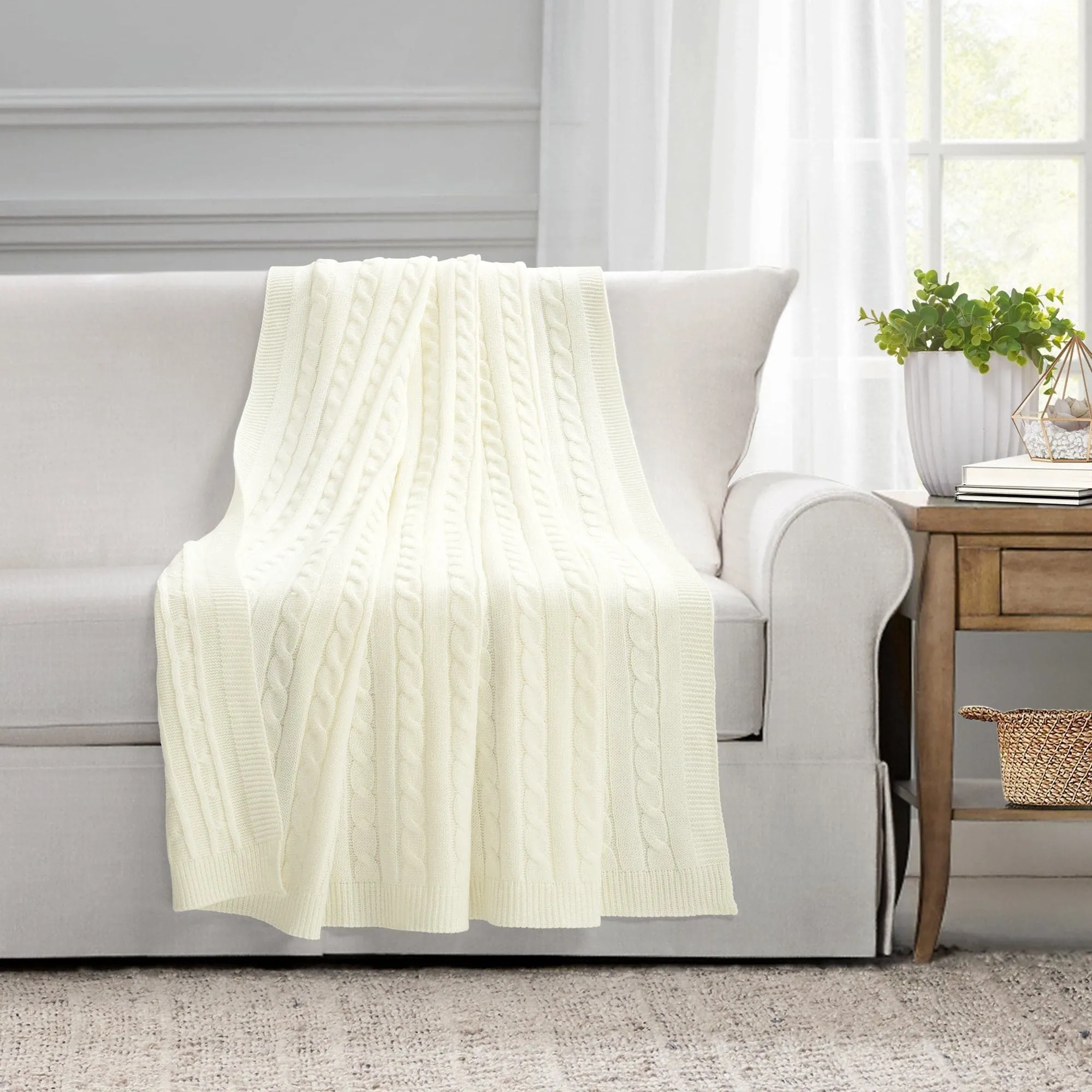 Cable Soft Knitted Throw Blanket